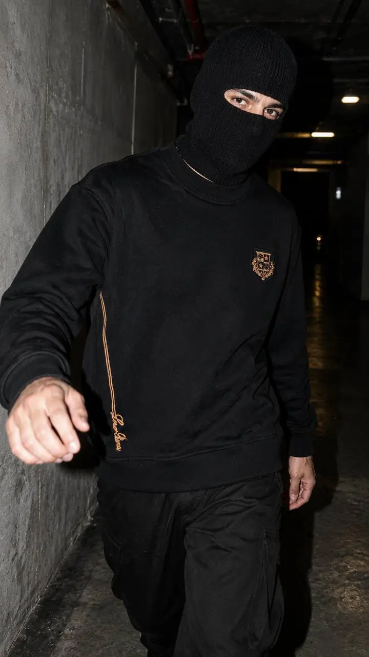 Side-Zip Crew Sweatshirt in Black, photo 2