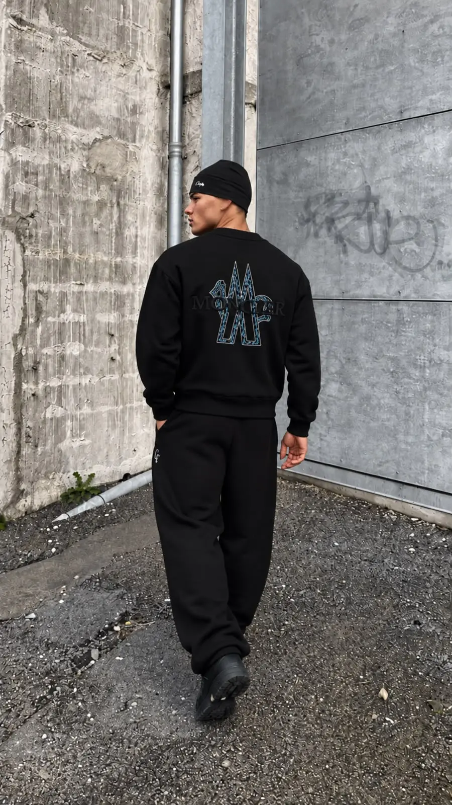 Front & Back Logo Crew Sweatshirt in Black, photo 3