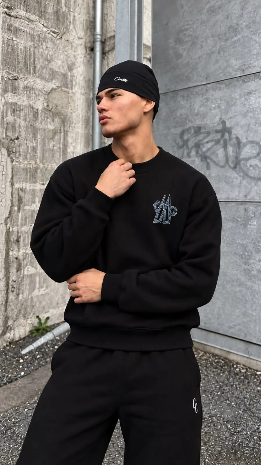 Front & Back Logo Crew Sweatshirt in Black, photo 8