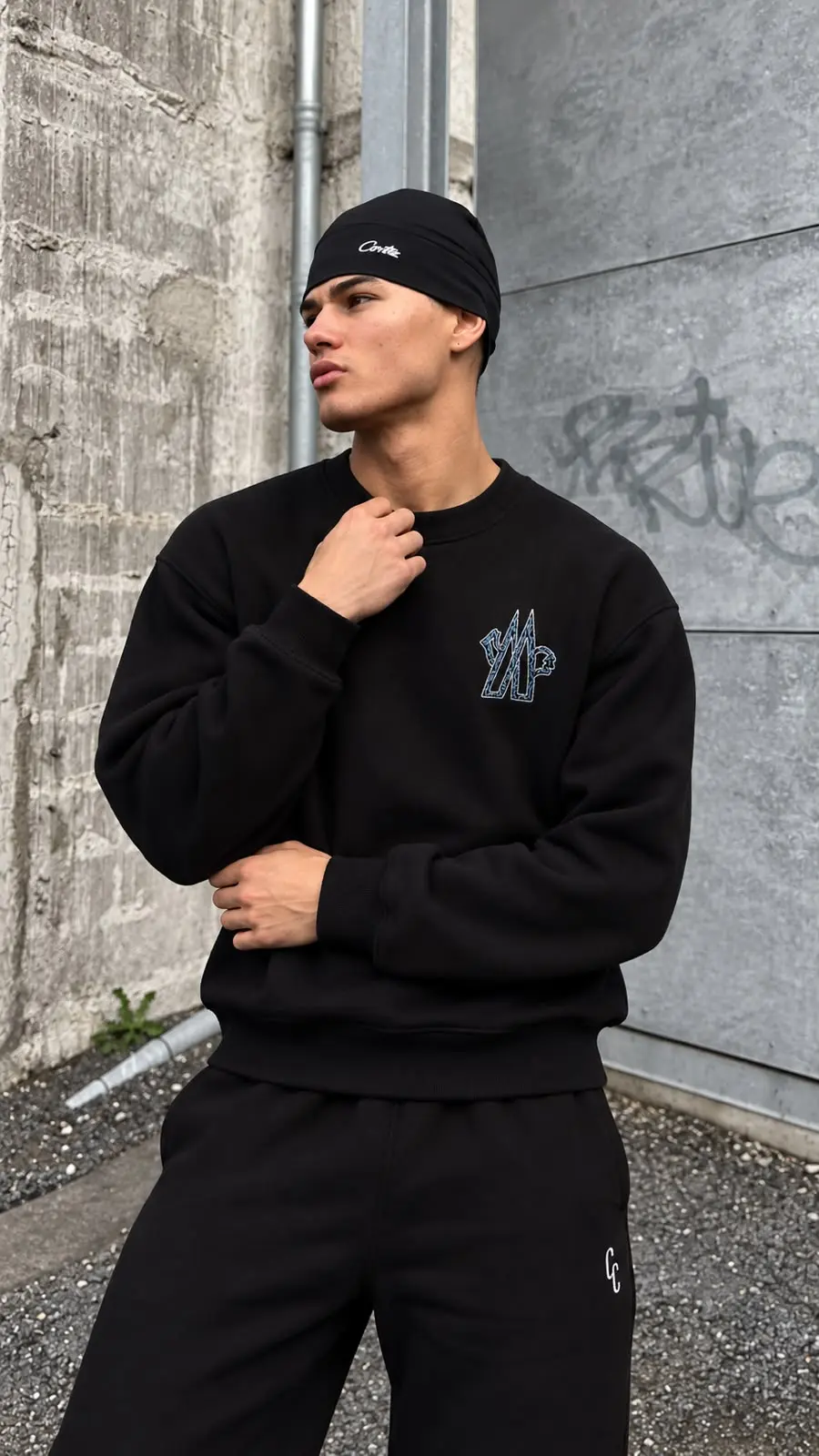 Front & Back Logo Crew Sweatshirt in Black, photo 9
