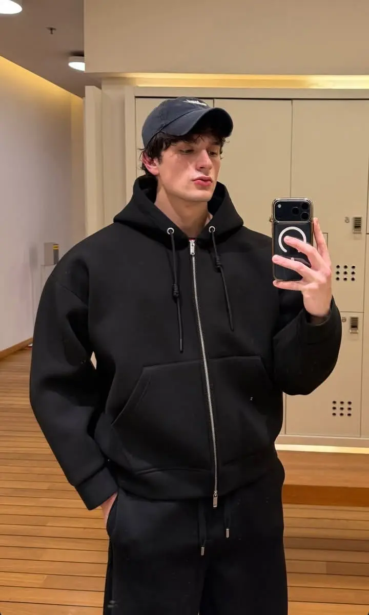 Essential Zip Hoodie in Black, photo 7