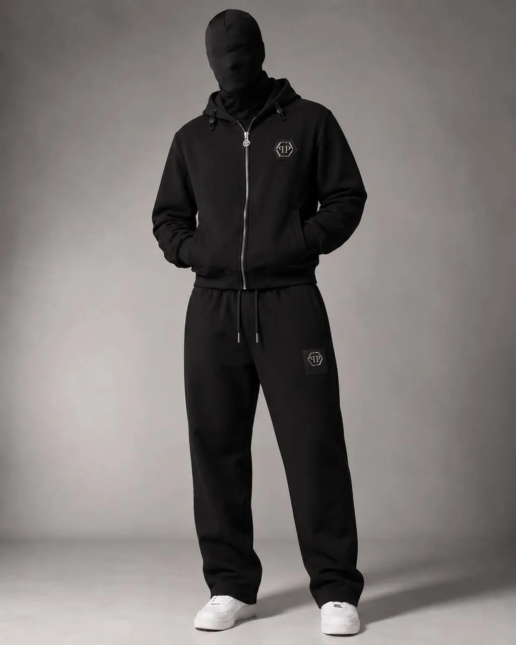 Hexagon Badge Tracksuit Set in Black