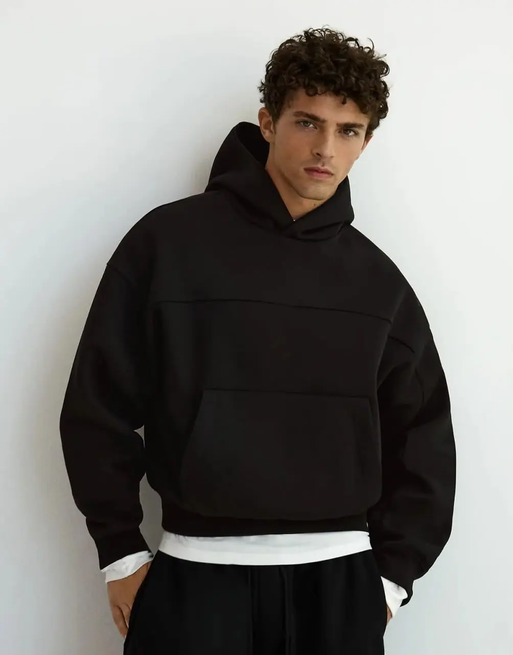 Heavyweight Boxy Hoodie in Black