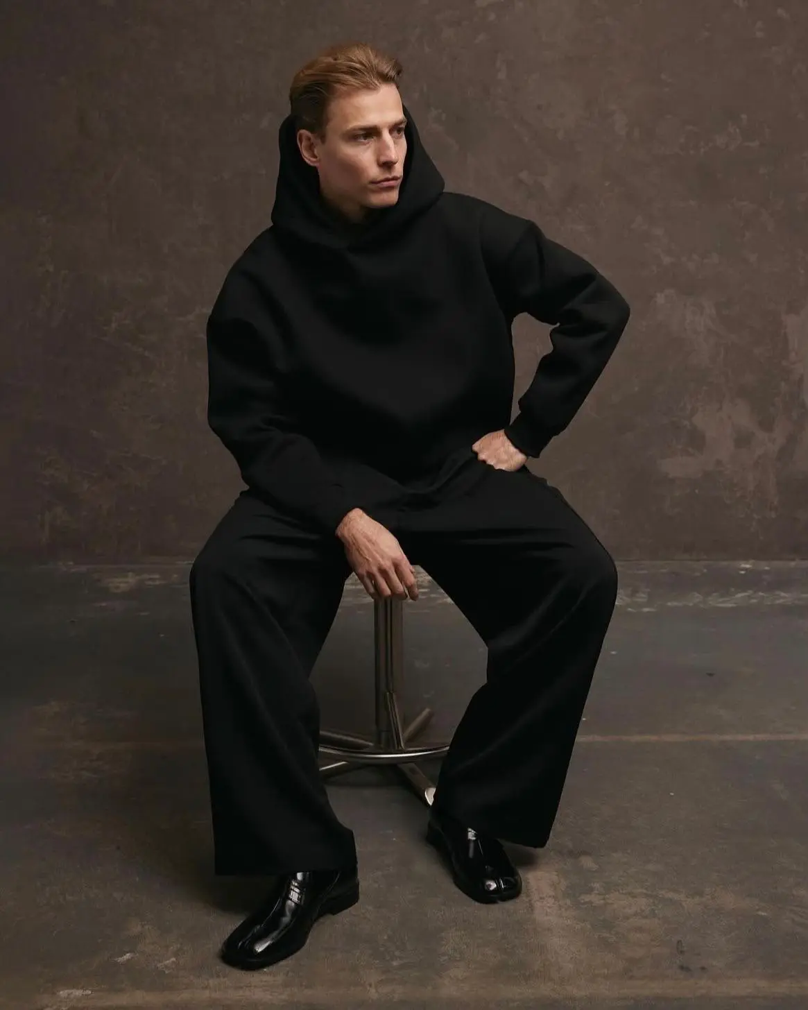 Heavyweight Boxy Hoodie in Black, photo 3