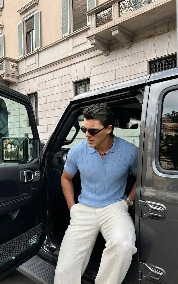 Knit Polo Shirt in Light Blue