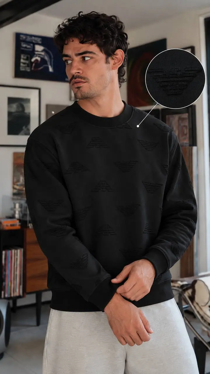Embossed Eagle Crew Sweatshirt in Black, photo 3