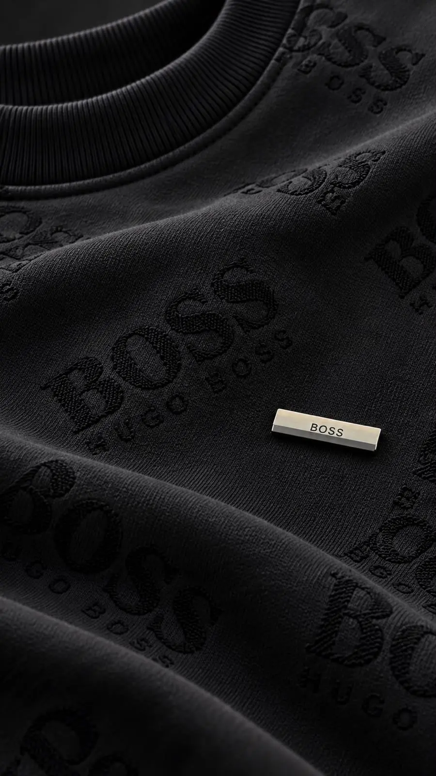 Embossed Lettering Crew Sweatshirt in Black, photo 3