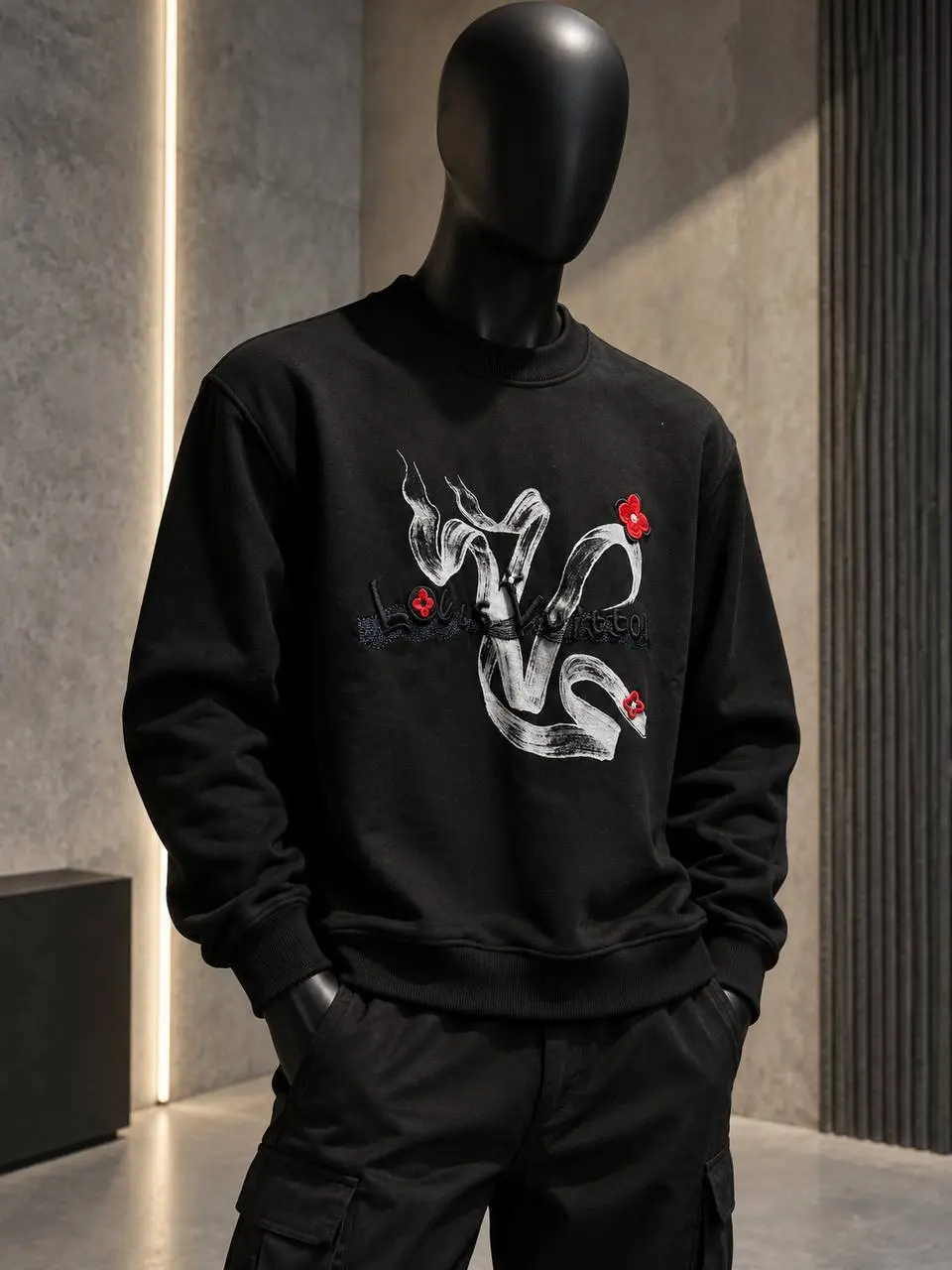Snake Embroidery Crew Sweatshirt in Black