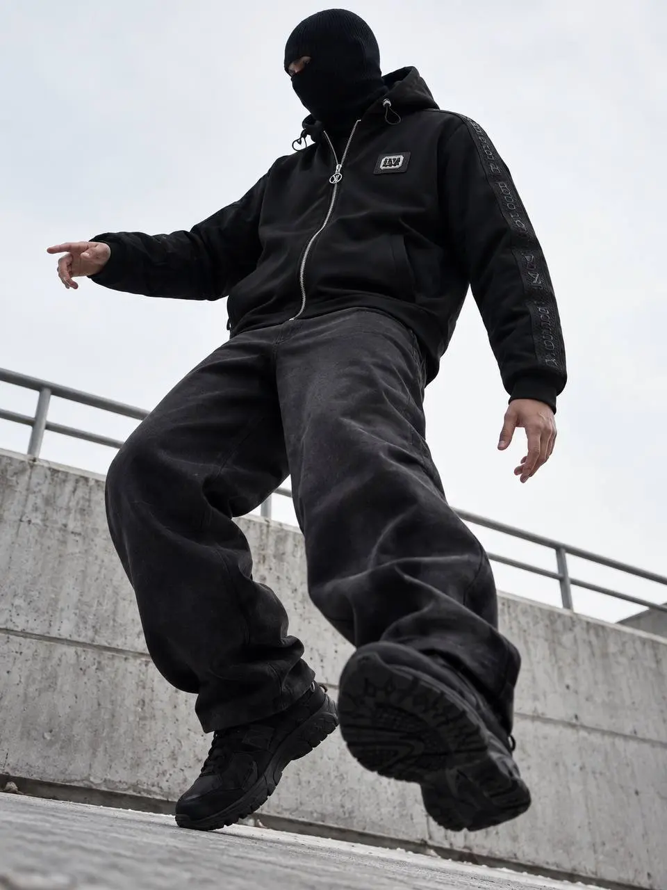 Side-Tape Zip Hoodie in Black, photo 5